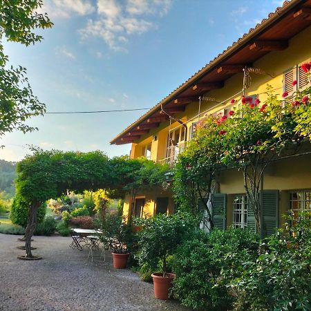 Sotto La Luna Bruna B&B Cocconato Bagian luar foto
