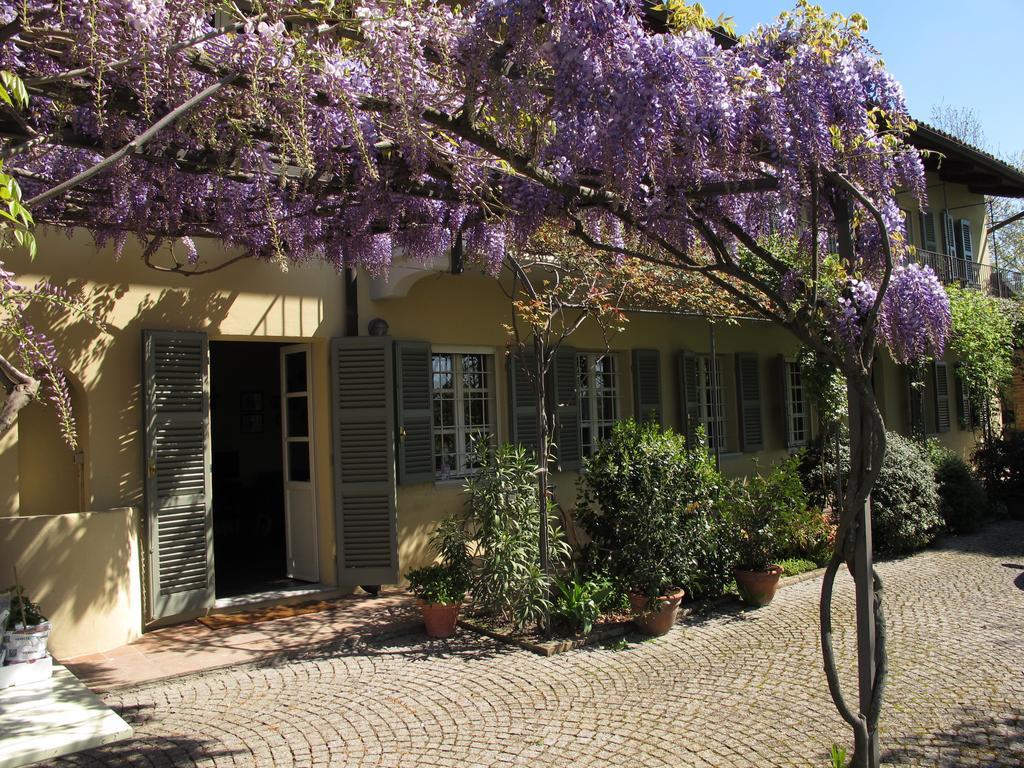 Sotto La Luna Bruna B&B Cocconato Bagian luar foto