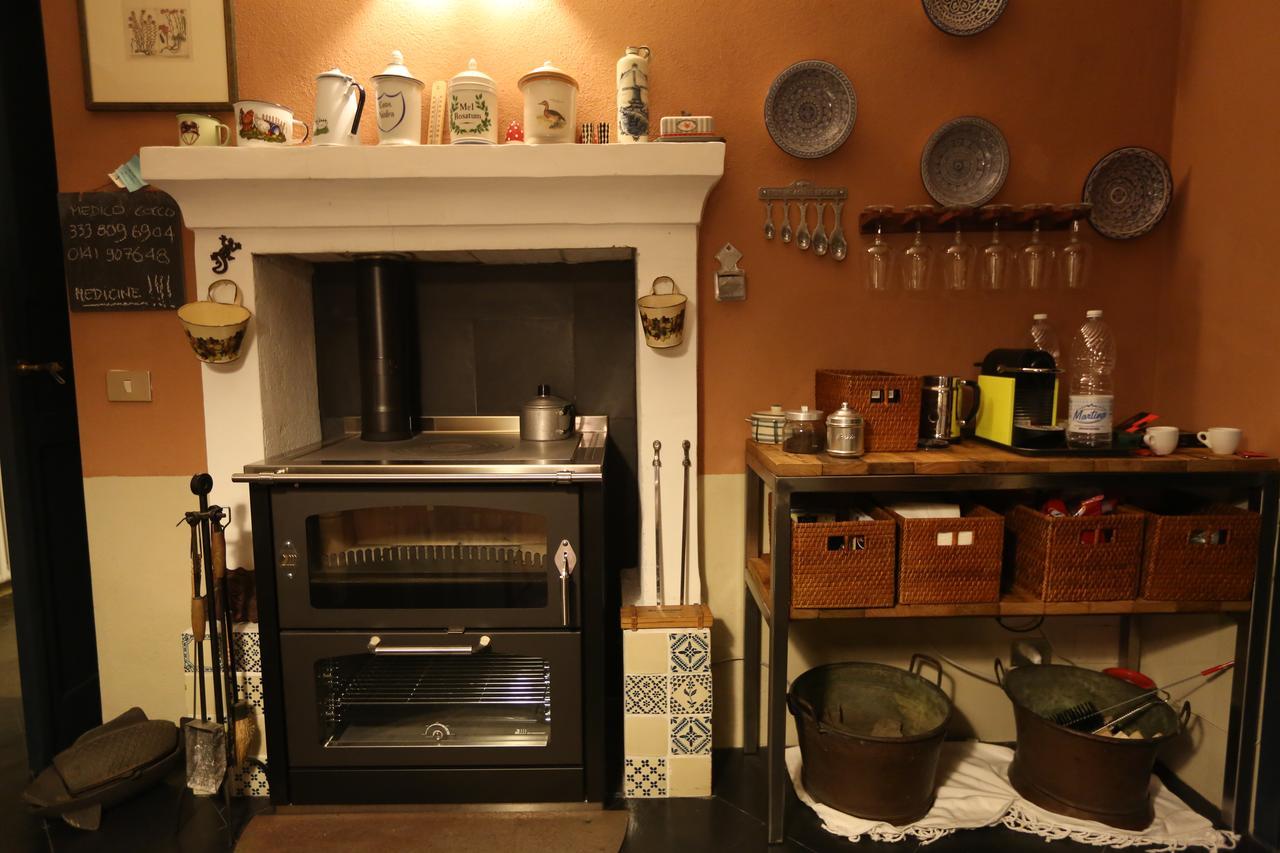 Sotto La Luna Bruna B&B Cocconato Bagian luar foto