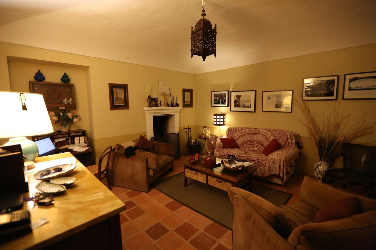 Sotto La Luna Bruna B&B Cocconato Bagian luar foto