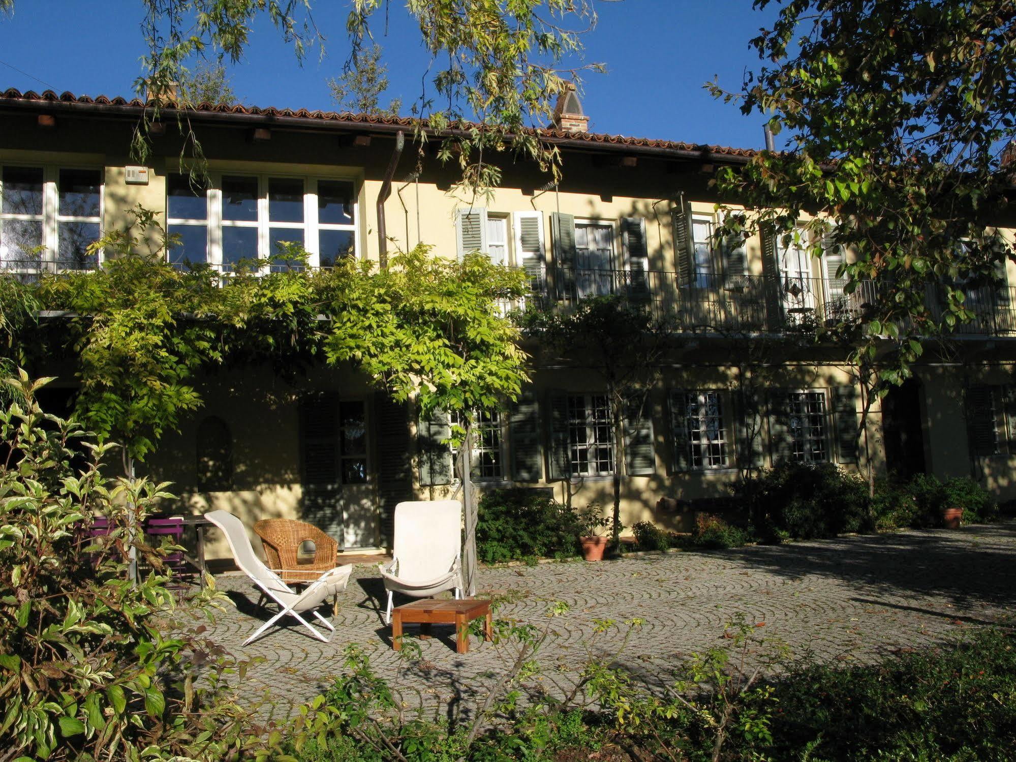 Sotto La Luna Bruna B&B Cocconato Bagian luar foto